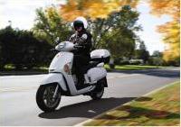 Kymco snizio cijene za skutere vitality 50 i like 200i